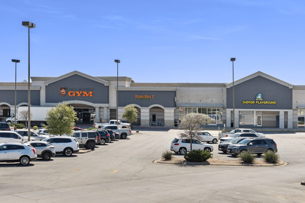 610-N-AUSTIN-AVE-GEORGETOWN-GROUND-WEB_10