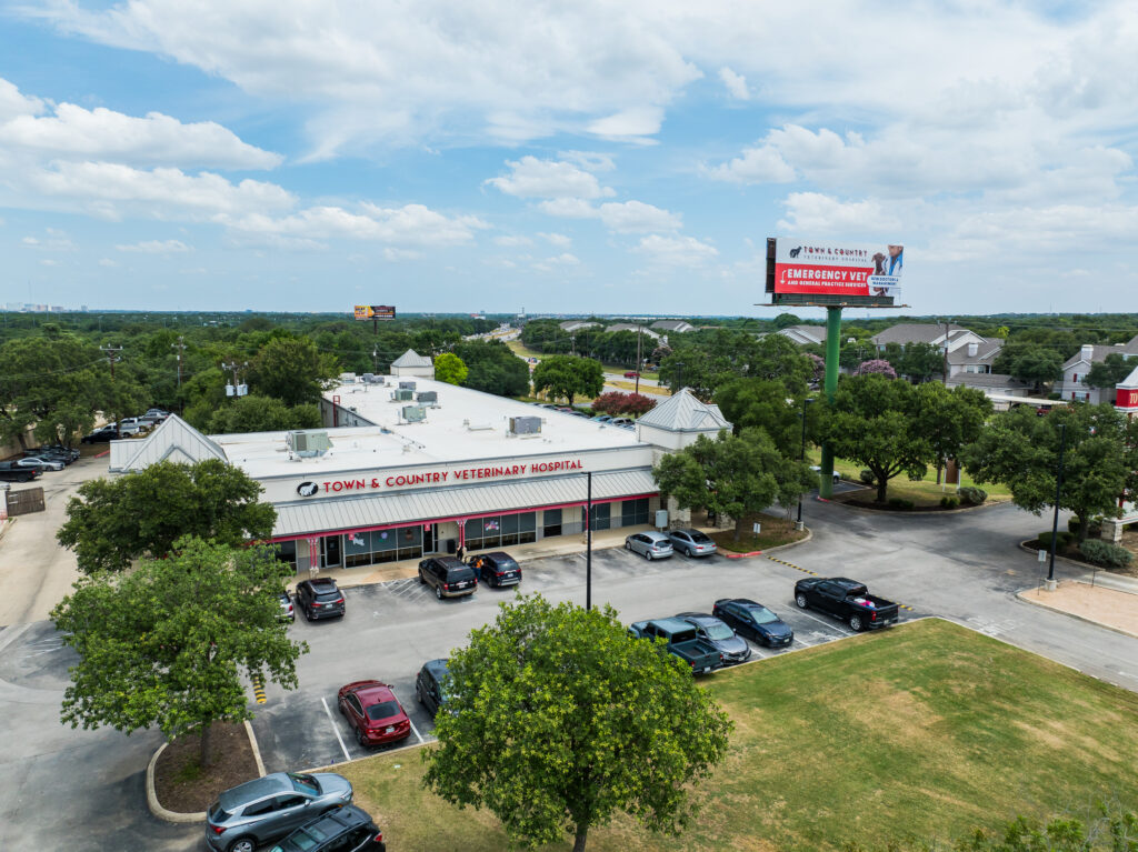 JonathanIvy-TownCountry-10350BanderaRd-16